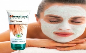 Почистваща Маска за Лице с Орех и Глина