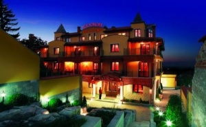 Почивка за <em>Двама</em> в Todoroff Wine Residence, Брестовица