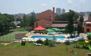 Изгодна Оферта All Inclusive на Море 2019, Ранни Записвания до 05.07 и След 19.08 в Реновиран Хотел Нева, <em>Китен</em>