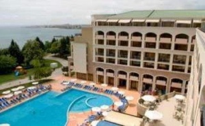 Лятна Ваканция на Море в <em>Несебър</em>, All Inclusive с Аквапарк След 29.08 от Сол <em>Несебър</em> Бей