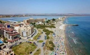 Лукс Почивка в Поморие на Първа Линия, Наем на Студио до 03.07 в Дюн Бутик Хотел