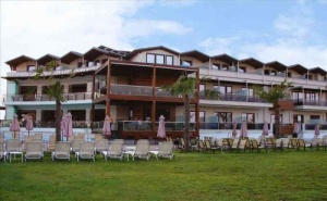 Ранни Записвания Гърция, 5 Дни за Двама Полупансион в Cosmopolitan Hotel & Spa