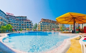На Първа Линия в Приморско! Нощувка на човек на База All Inclusive + Басейн от Хотел Престиж Сити 2