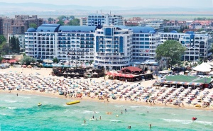 Лято в Слънчев Бряг на Първа Линия! All Inclusive + Басейн и Анимация в Хотел Чайка Бийч!