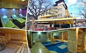 Нощувка на човек със Закуска и Вечеря + Басейн и Спа с Минерална Вода от Хотел България, <em>Велинград</em>