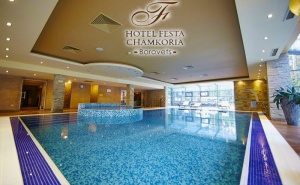Нощувка на човек на База All Inclusive Light + Басейн и Релакс Зона във Феста Чамкория****, <em>Боровец</em>. Дете до 13Г. - Безплатно