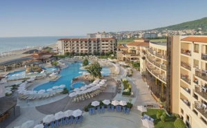 Безплатно за 2 Деца до 13 Год. на Ултра Ол Инклузив, за Една Нощувка в Hvd Clubhotel Miramar - Обзор, с Включени Чадър и Шезлонги на Плажа и Анимация/ 20.06.2019 - 30.06.2019
