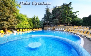 Юли в Златни Пясъци! Нощувка на човек на База All Inclusive + Басейн и Анимация от Хотел Екселсиор****