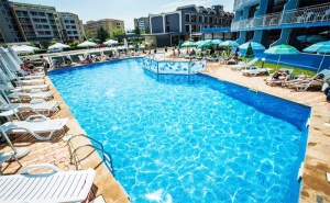 All Inclusive + Басейн през Юни в Хотел Бохеми, Слънчев Бряг!