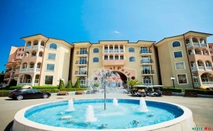 Първа Линия <em>Елените</em> с Аква Парк, All Inclusive След 01.09 в Хотел Роял Парк