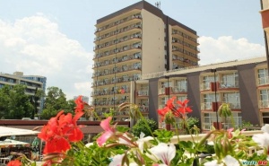Ultra All Inclusive на Плажа с Безплатен Чадър и Шезлонг След 17.08 в Мпм Хотел Орел, <em>Слънчев бряг</em>