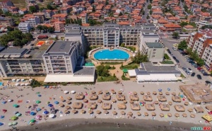 На Море в Поморие на Първа Линия 2020, All Inclusive до 10.07 и След 23.08 от Феста Поморие Ризорт