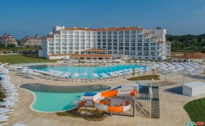 Last Minute на Първа Линия в Обзор, All Inclusive с Чадър и Шезлонг на Плажа в Сънрайз Блу Меджик Ризорт