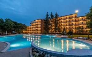 Юли и Август в Приморско ! 2 + нощувки на човек на база All Inclusive + басейн в хотел Белица