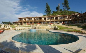 Оферта с 40 % отстъпка за хотел Akritas Ef Zin Villas и Suites 4* - Касандра, Халкидики на 2 км от от пясъчен плаж / 01.09.2019 - 10.09.2019