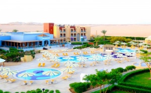 Почивка в Египет! Самолетен Билет + 7 Нощувки на човек на База All Inclusive + Басейни в Хотел Lemon & Soul Garden Makadi, <em>Хургада</em> от Караджъ Турс