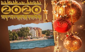 Нова Година 2020 в <em>Поморие</em>! 2 или 3 Нощувки на човек със Закуски и Доплащане за Празнична Вечеря + Басейн и Спа в Хотел Сейнт Джордж****