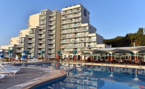 Лято 2020 в <em>Албена</em> на Първа Линия, Цена на човек за All Inclusive до 01.07 и След 25.08 в Хотел Боряна
