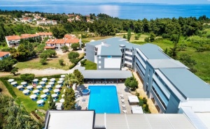 5 дни за двама All Inclusive през юни 2021 в Bomo Kriopigi Hotel