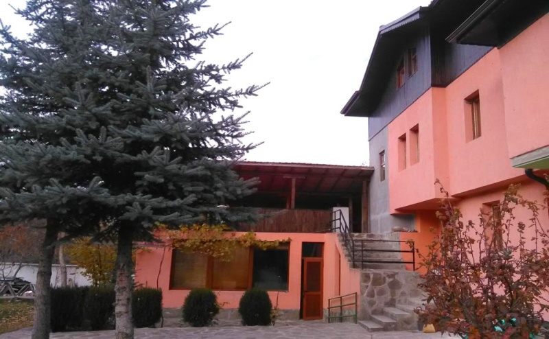 Априлци