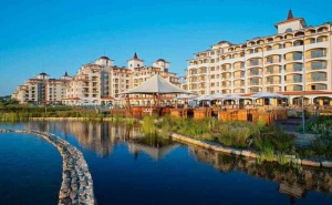 All Inclusive във Висок Сезон - 3 Нощувки за Двама с 2 Деца до 6 г. + Чадър и Шезлонг на Плажа + Анимация + Забавления + Алтернативни Обяди и Вечери /10.07.-27.08.2021 г./