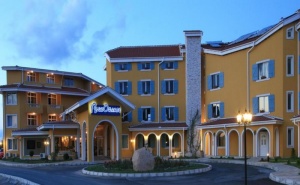 All Inclusive Почивка на Първа Линия, Златна Рибка, Созопол. Прекрасен Плаж. Хотел Блу Ориндж. Анимация + Външен Басейн + Междинни Хранения