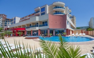 Майски Празници в Слънчев Бряг! 3 Нощувки на човек със Закуски или Закуски и Вечери + Басейн в Хотел Есперанто