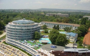 Super Last Minute Offer -Великден на Морския Бряг - Хотел Сириус Бийч с Отстъпка до 20 % - 3 Нощувки, Ол Инклузив /29.04.2021 г.-06.05.2021Г./