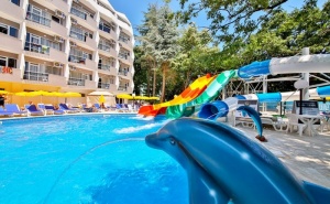 Специална Оферта от 01.06 до 02.07! Нощувка на човек на База All Inclusive + 5 Басейна и 2 Аквапарка в Престиж Делукс Хотел Аквапарк Клуб****, <em>Златни Пясъци</em>