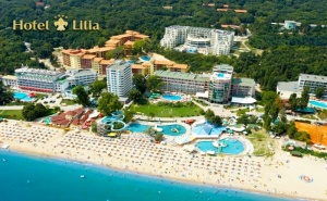 На Първа Линия в <em>Златни Пясъци</em>. Нощувка на човек на База All Inclusive в Хотел Лилия****