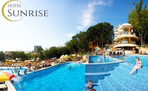Топ Сезон в <em>Златни Пясъци</em>! Нощувка на човек на База All Inclusive + 4 Външни Басейна от Хотел Сънрайз****. Дете до 13Г. - Безплатно!