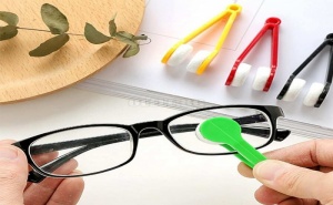 Четка за Почистване на Очила Glasses Cleaning Brush