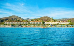 5 Нощувки на човек със Закуски и Вечери + Басейн в Хenios Аnastasia Resort & Spa 5*, на Първа Линия в Касандра, Халкидики. Дете до 14Г. - Безплатно!
