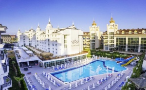 Почивка през Октомври в Хотел Side Royal Palace 5*, Сиде, Турция! 7 Нощувки на човек на База Ultra All Inclusive! Дете до 12.99Г. Безплатно! Собствен Транспорт!