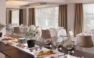 Нова Година в Хотел Airotel Galaxy 4 * - Кавала за Три Нощувки, Закуски, Вечери , Гала Вечеря, Ползване на Фитнес и Хамам /29.12.2021 г.-03.01.2022 г./