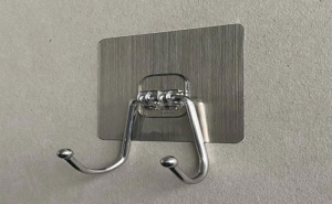 Двойна Самозалепваща Закачалка Stainless Steel Wall Hook