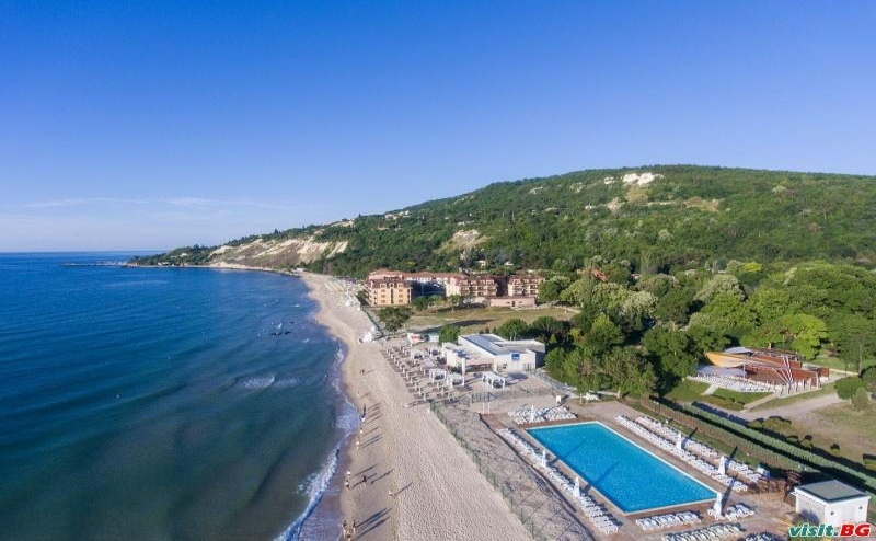 На Море 2022 на Първа Линия След 14.09 All Inclusive с Безплатен Плаж в Хотел Ефект Алгара Бийч