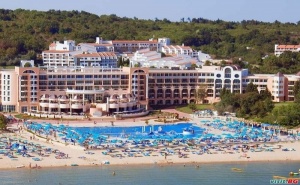 Ранни Записвания 2022 на Плажа в Дюни, All Inclusive през Юли и Август в Хотел Марина Бийч, Дюни