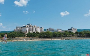 Лятна Почивка 2022 на Първа Линия Топ Хотел, All Inclusive с Плаж през Юни и Септември в Риу Хелиос Парадайс