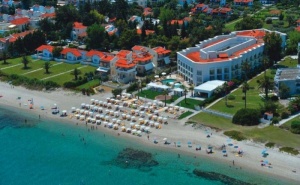 Петзвездна Почивка в Хотел Elinotel Apolamare, Халкидики, Касандра - Нощувка, Закуска, Вечеря, Външен Басейн, Детски Басейн /01.06.2022 г. - 09.06.2022 г./