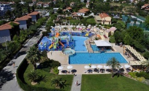 Невероятна All Inclusive Почивка в Хотел Cronwell Platamon Resort - Олимпийска Ривиера, с Басейн, Аквапарк, Безплатни Шезлонги и Чадъри на Плажа /01.06.2022 г. - 13.06.2022 г./