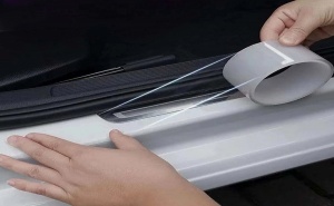 Изолираща и Предпазна Прозрачна Лента за Автомобил