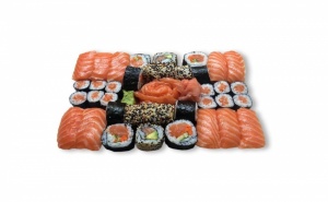  Суши сет „Обичам суши със сьомга” + Сашими – 38 бр. (1200 гр.)  от ресторант Wasabi garden, София 