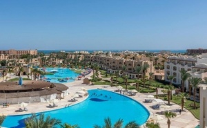 Почивка в Royal Lagoons Resort & Aqua Park 5*, Хургада, Египет! Чартърен Полет от София + 7 Нощувки на човек на База All Inclusive!