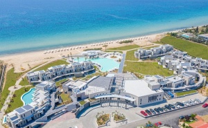 Ранни Записвания Гърция 2024, 5 Дни Полупансион за Двама в Portes Lithos Luxury Resort