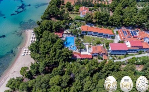 Великден в Porfi Beach Hotel***, Никити, Гърция! 3 Нощувки на човек със Закуски, Вечери + Великденски Обяд с Жива Музика